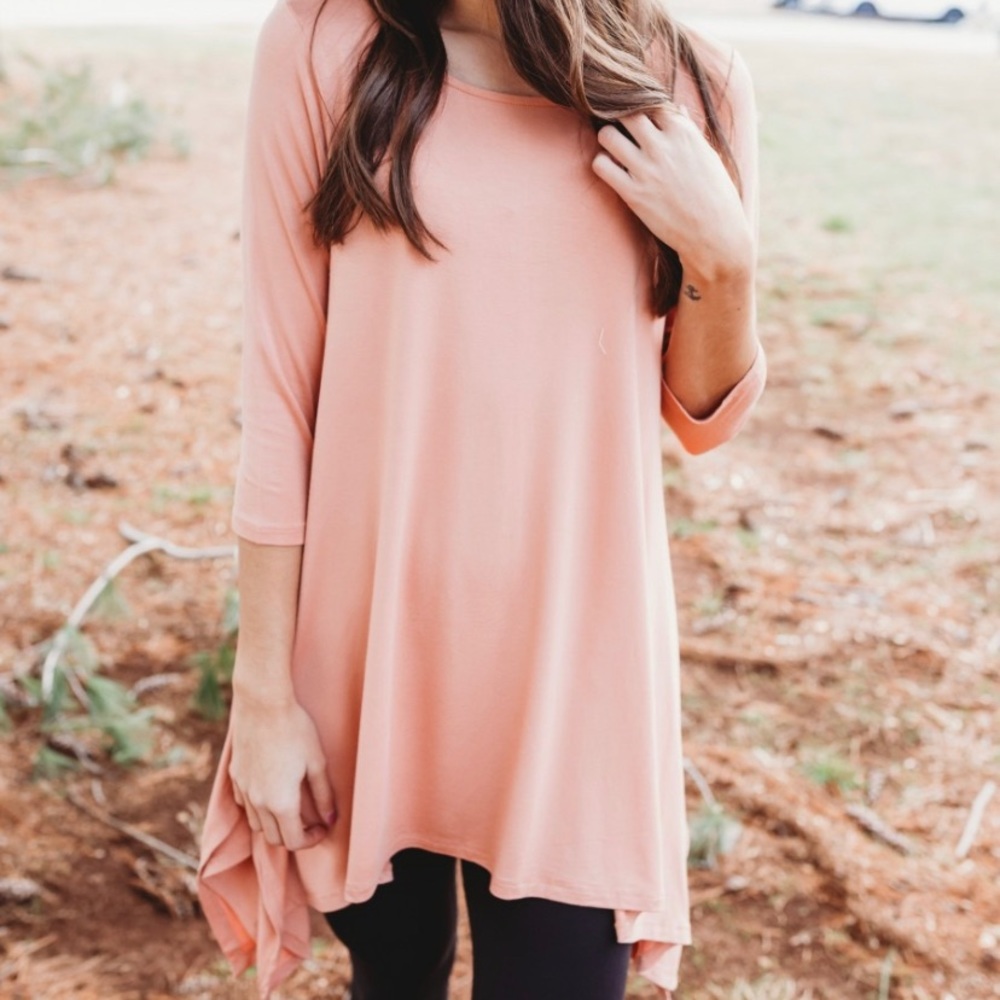 NWOT Wishlist Shark Bite Hem Tunic
